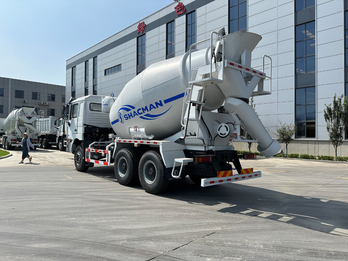 Shacman Industrial Mixing Truck 15 Cbm For Mixing Batch Plant Truck