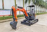 Red Mini Excavator 2600kg Tailless Bucekt 0.09M3 With Cabin Euro 5 Rubber Track