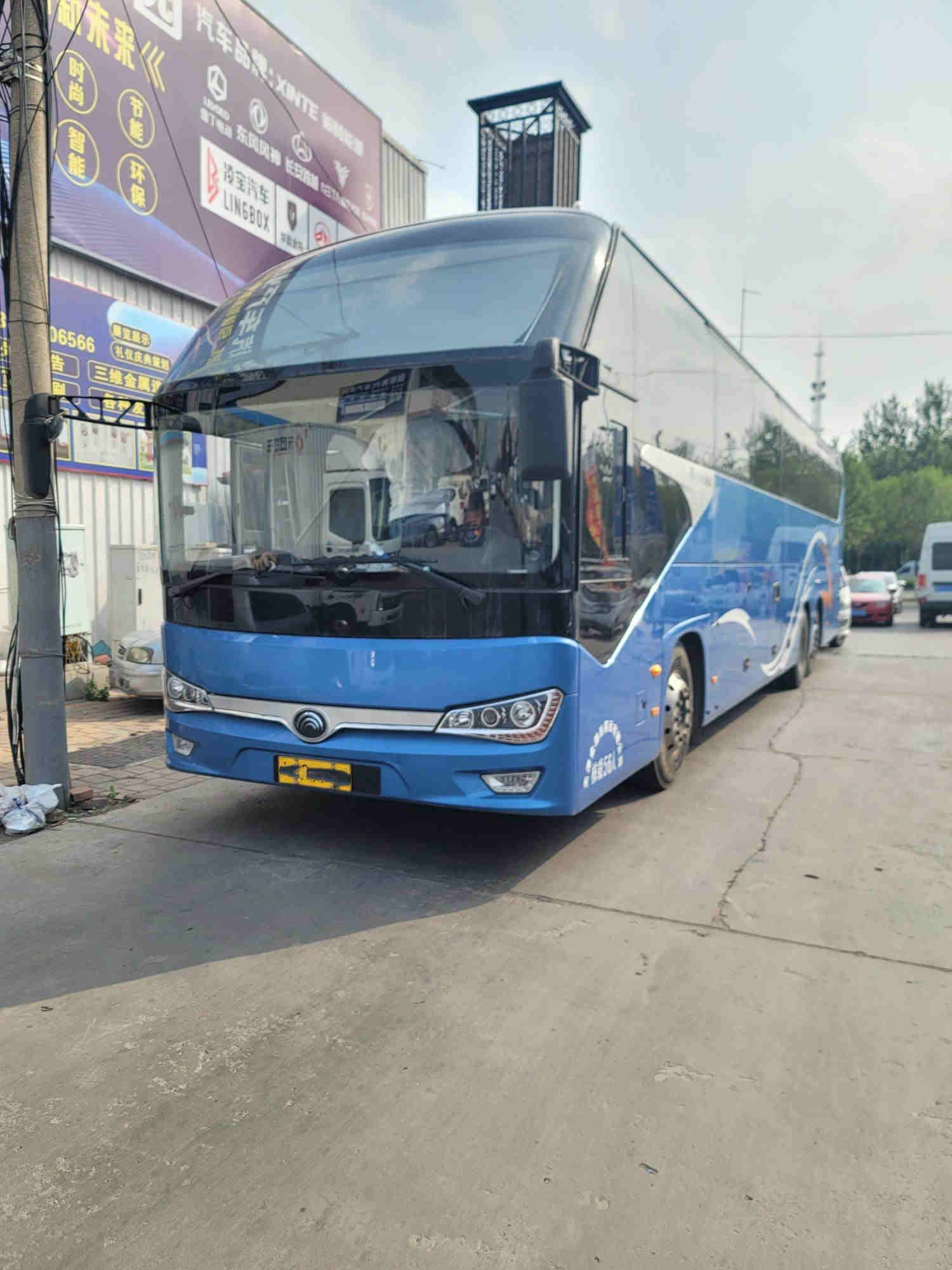 Double Decker Bus Sightseeing Yutong ZK6148 Rear Engine Coach 56 Seat Leftt Hand Driver