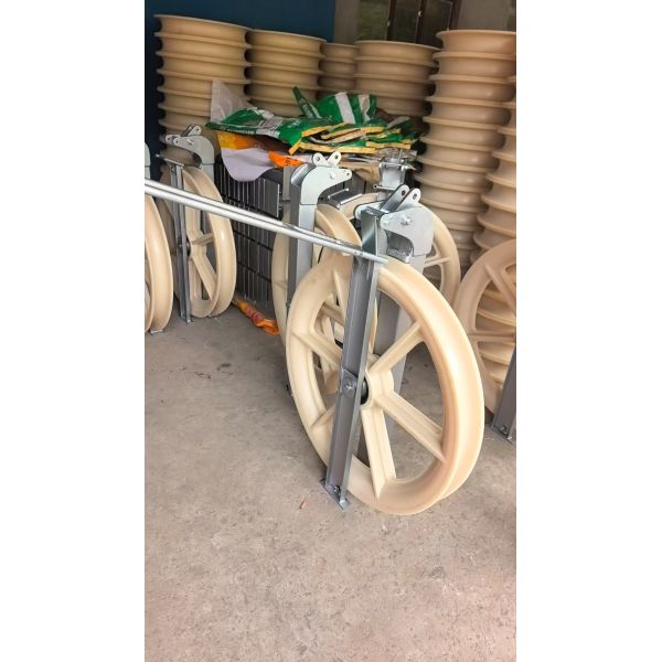 916mm Large Diameter 50kN Rated Load Nylon Sheave Helicopter Stringing Block for Transmission Line Installation