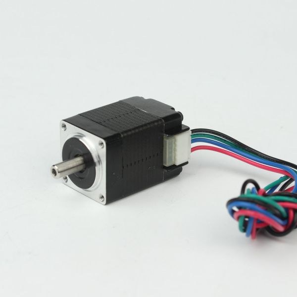 180g.Cm Torque Nema 8 Stepper Motor , 20*20*30mm 0.6A 4-wire Micro Stepper Motor