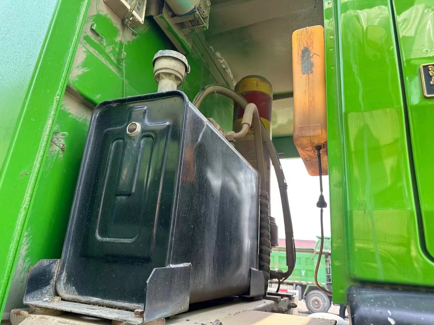 Used HOWO 460 hp dump Truck good price made in china