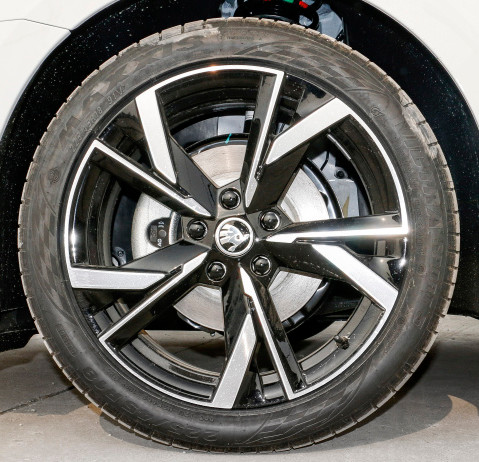 SkodaOctavia 2023 Facelift PRO TSI280 Zunxiang Edition Gasoline Compact car 1.4T150HP L4