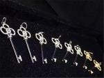 diamonds of crown key 18kt gold with yellow gold or white gold or pink gold