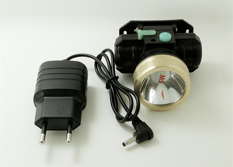 4.2 V 300mA Multi Rechargeable Battery Charger For Flashlight Headlight 266O EU Plug