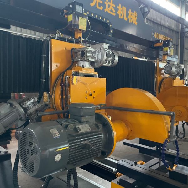 Dual-Blade Arc-Slab Edge-Trimming Machine with 600-800mm Cutting Blade Diameter Load in a 20 Feet Container and 24.5/16.5kw Gross Power