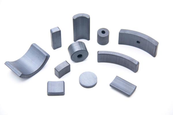 Super Wet Pressed Permanent Magnet Ferrite Ring For Motorcycle Starter Motor