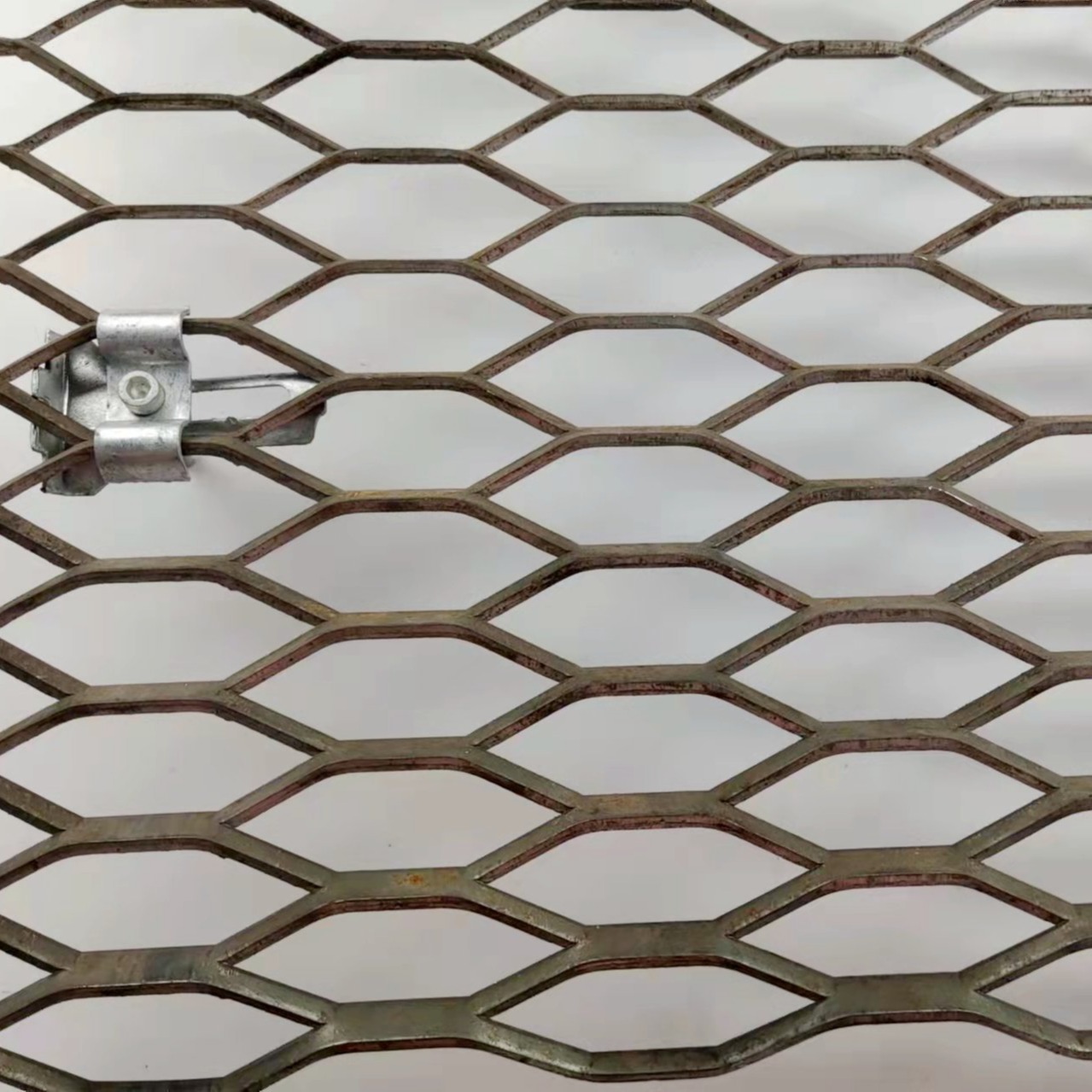 Anti Slip Raised Expanded Metal Mesh Heavy Duty Hexagon For Platform
