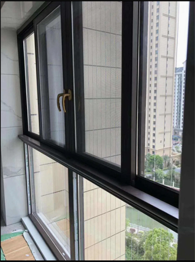 Level 8 Air Tightness Aluminum Sliding Windows For Hotel Apartment Designing Service
