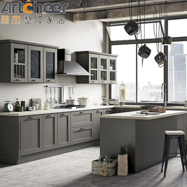 American Style Luxury Design Solid Wooden Kitchen Cabinets with Kitchen Pantry