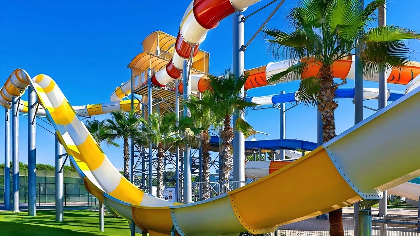 OEM Outdoor Swimming Pool Fiberglass Water Fun Game Slide for Sale