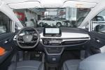High Performance 5 Seater MPV Electric Car 5 Doors New Energy Benteng NAT 419KM