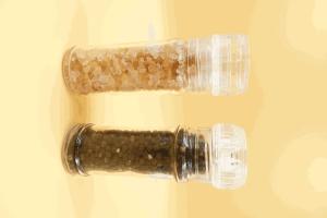 Wholesale Food Grade Ceramic 110ML Transparent Rock Salt Grinder from china suppliers