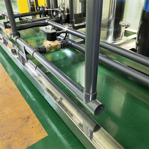 High Technology Electric Control Reverse Osmosis Equipment With Raw Water Pump