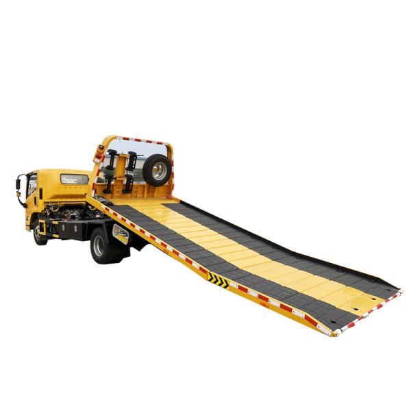 Dimensions 5995X2300X2300mm JMC 3 Tons Wrecker Tow Truck For Towing Heavy