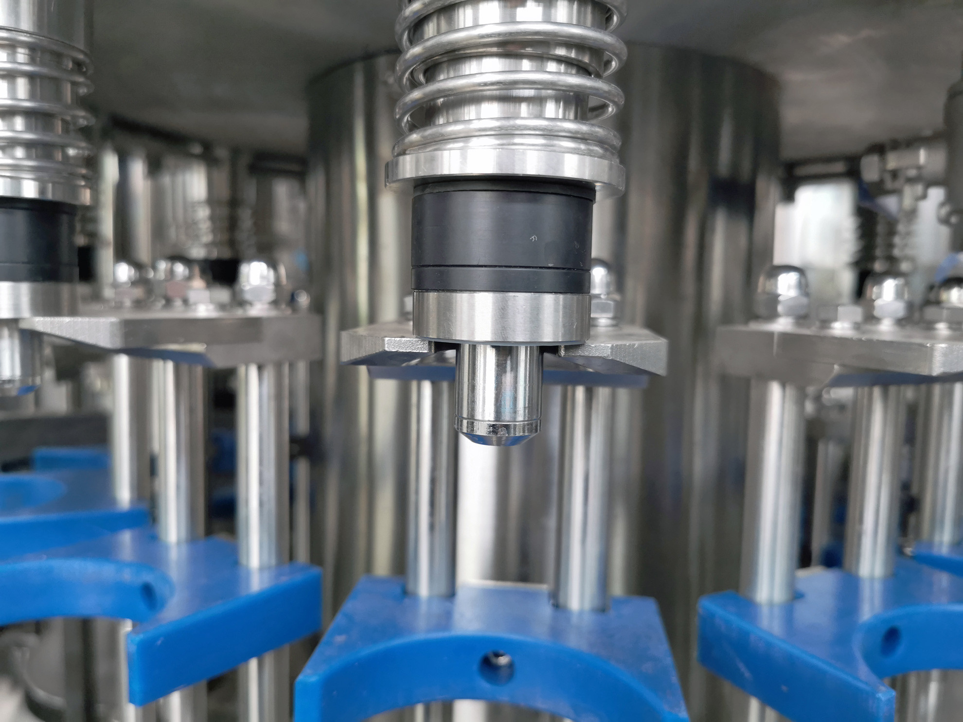 Monoblock Soft Drink Plastic Bottle Filling Machine SUS304 Structure