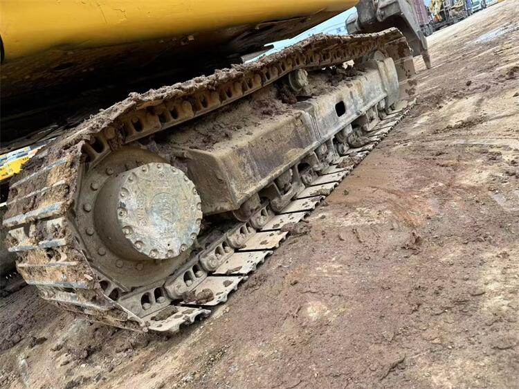Cat 312 Excavator Crawler Chain Moving Type with Good Health and Durable Construction