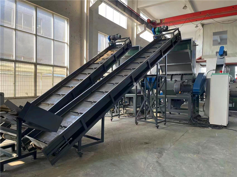 800mm Rubber Conveyor Belt For Plastic Bottles Waste Recycling Machinery