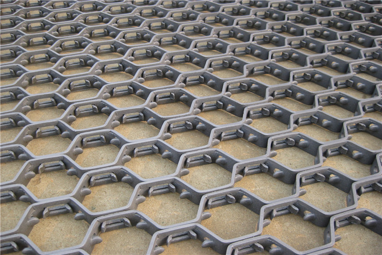 SS 304 Hex Mesh, Hex Steel, Hex Metal Grating Hexagonal Hex Steel/ Refractory Lining Anchor / Cyclone Separator