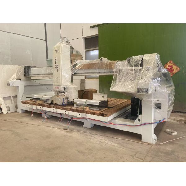 4+3 Four Axis Saw providing stable and controlled cutting performance suitable for metals plastics and composite materials