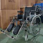 Multifunctional Folding Steel Wheelchair With Detachable Desk Armrest Elevating