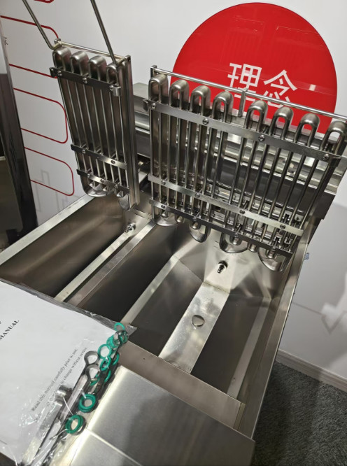 Smart Touch Panel 21.4KW 380V With Ce Certification With Oil Filtration Electric Open Deep Fryer