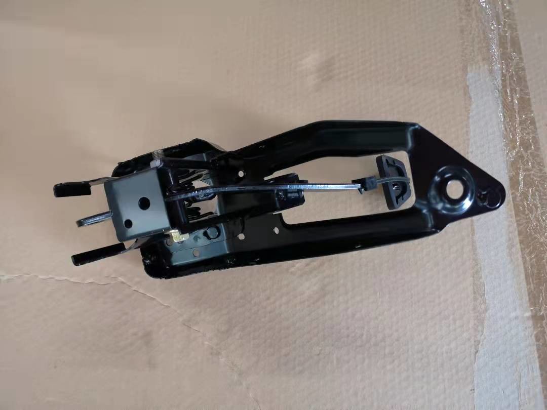 8978569790 Clutch Pedal Control Speed Change For ISUZU NKR NPR Left Foot Step