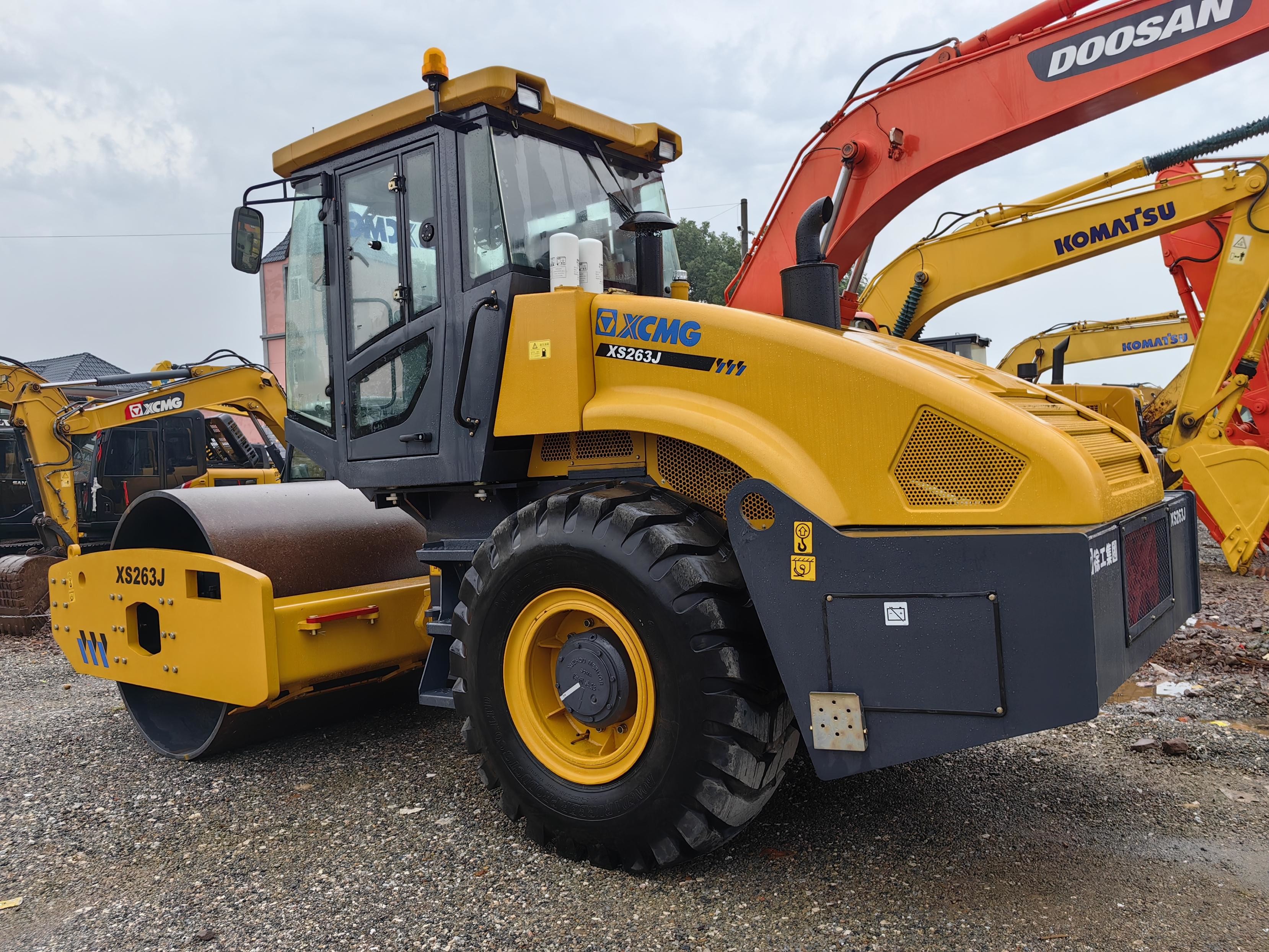 Construction Machine XCMG Xs263 Single Drum 26ton Mechanical Road Roller