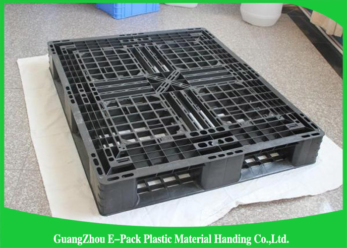 Durable Solid Deck Plastic Euro Pallets Food Grade Three Skids HPPE Material