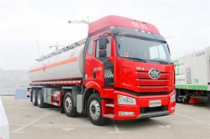 China Large Capacity 8x4 FAW Diesel Fuel Storage Tank Truck Euro III Red Color on sale