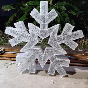 Giant snowflake led light