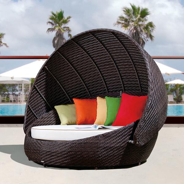 Optional Antique Canopy Bed Outdoor Luxury Rattan Sun Loungers 100% Handwoven