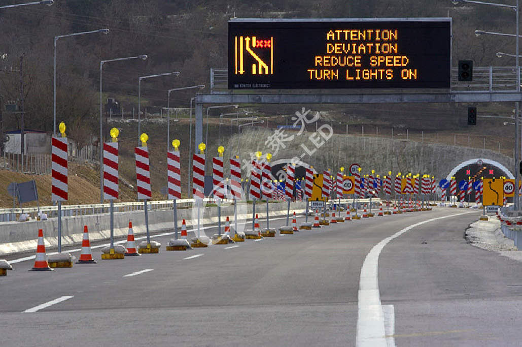 1R1G1B Pixel Composition Led Traffic Message Sign Display Screen with Ultra Brightness