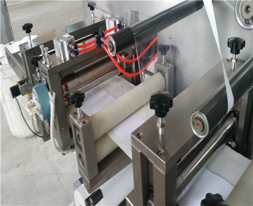 Electric Driven Wound Plaster and Adhesive Bandage Machine for 10x10cm Size Packaging