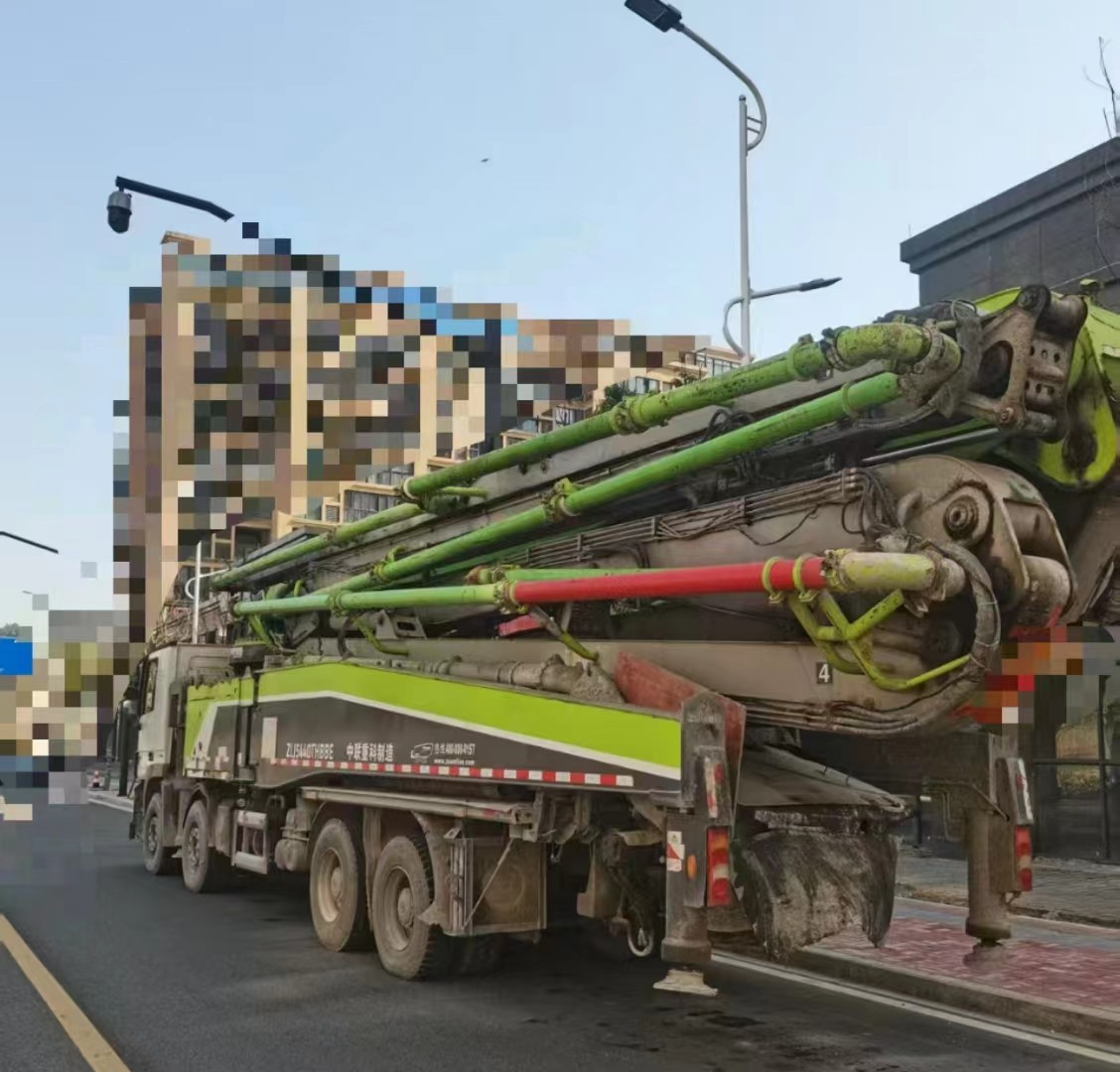 Mercedes-Benz Chassis Concrete Pump Truck 63 Meters, Factory Stock For Sale