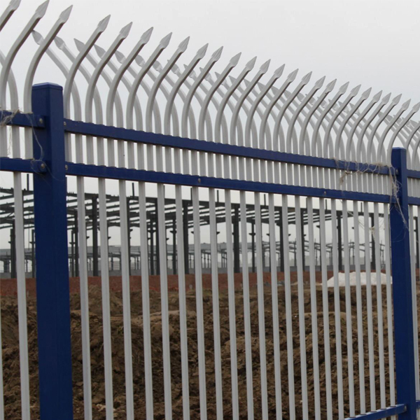 China Manufacture Black galvanized & powder coating spear top wrought iron fence panel