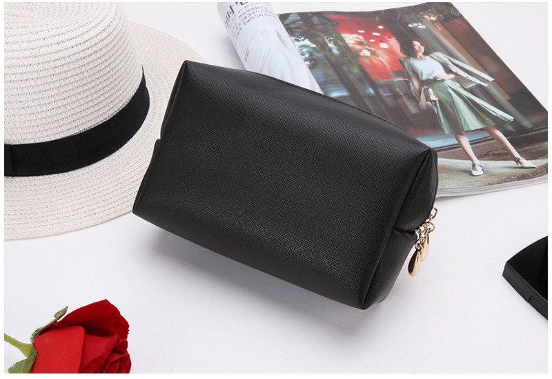 Saffiano PU Leather Travel Cosmetic Pouch For Women