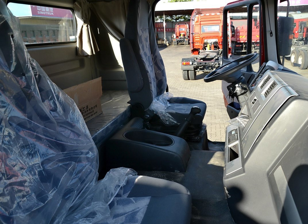 Shacman Tractor Truck F3000 High Roof Cabin 10 Tires Weichai 375hp LHD/RHD Good Use In Africa