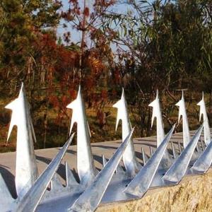 Wholesale Galvanized Razor Burglar Proof Fence Security Spikes 1.3*0.36*0.11m from china suppliers