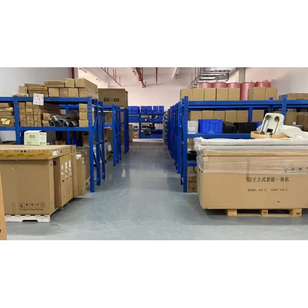 32 Inch Movable Smart Display with Wheels Height Adjustable Screen Wireless Android Tablet Gym Live Stream Factory