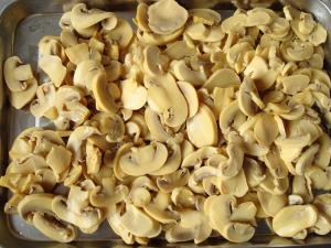 China Sterilized Canned Champignon Mushroom Salt Preservation Process on sale