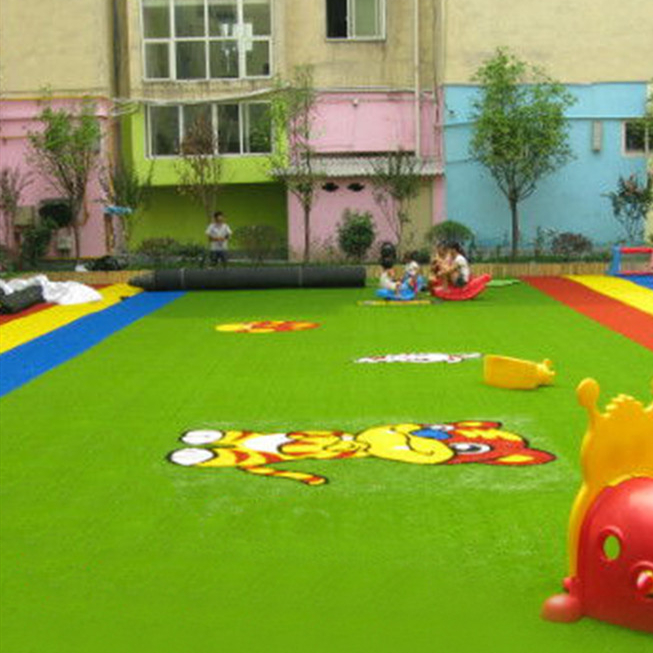 Fun Colorful Artificial Grass / Fake Turf Grass Beautiful Rainbow Color Kids Playing