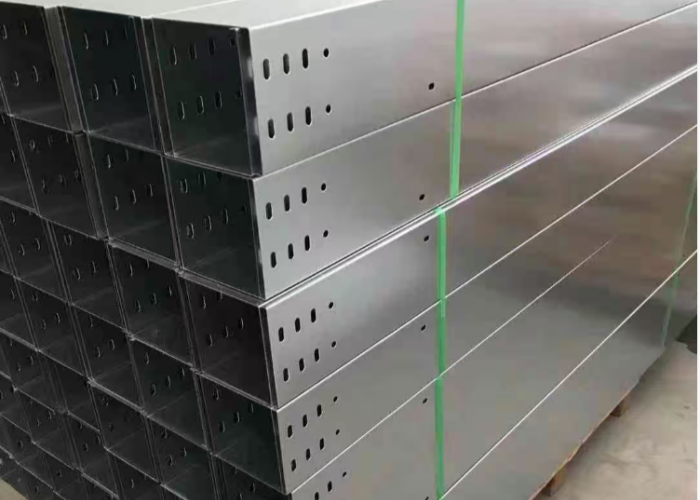 Ventilated 900mm Perforated Metal Cable Tray For Wiring
