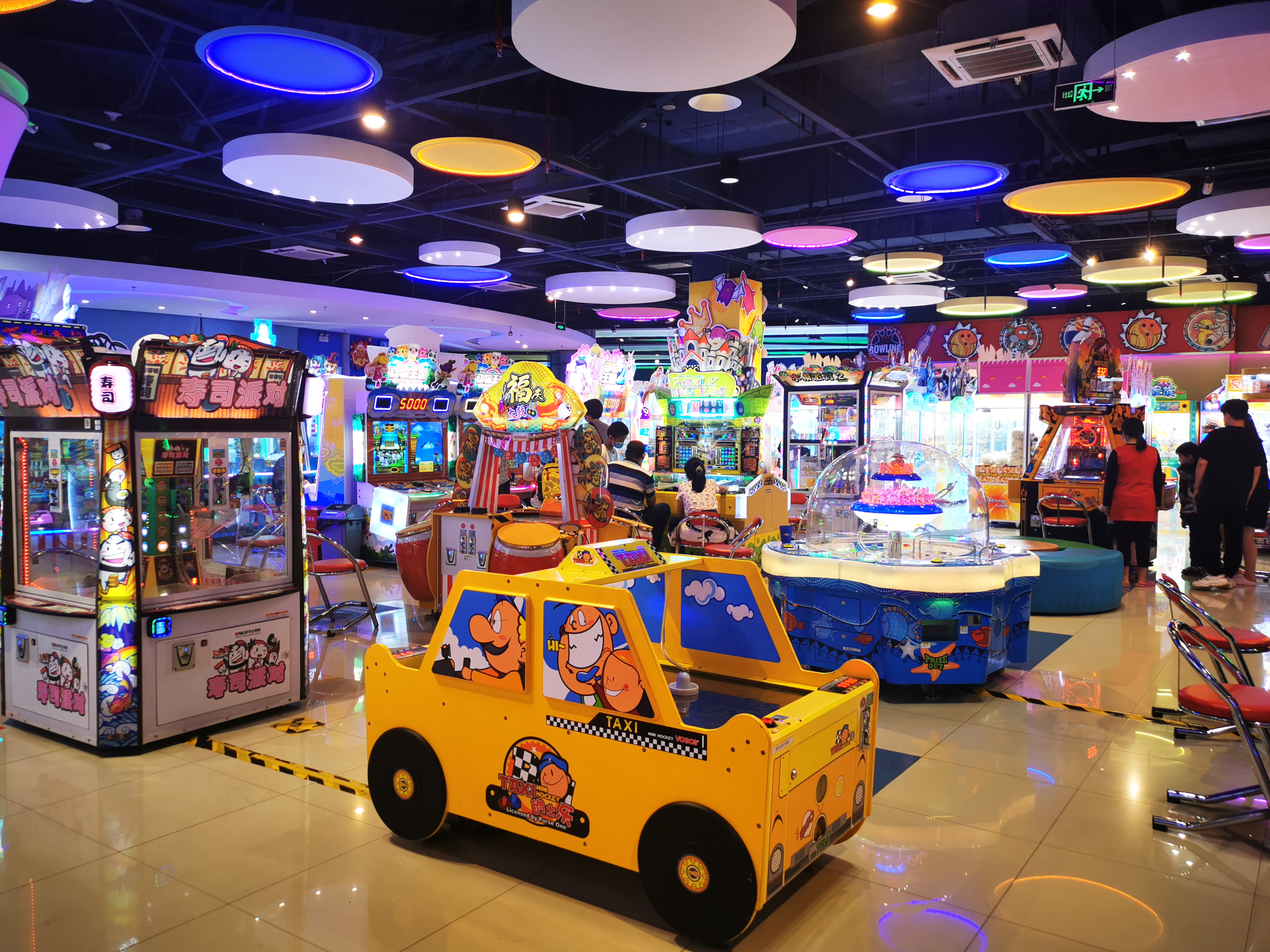 Full Automatic Coin Operated Cotton Candy Making fairy Floss Flower Vending Machine with Super Touch Advitisement Screen