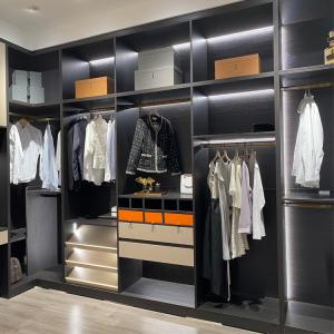 Wholesale Modern Bedroom With Walk In Closet Home Furniture Modern Wardrobe Closets from china suppliers