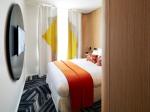 Mauritania hotel furniture from China manufactuer wood bed with nighstand and