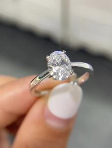 Wholesale White Oval Diamond Ring Engagement Wedding Rings Lab Grown Diamond Rings from china suppliers