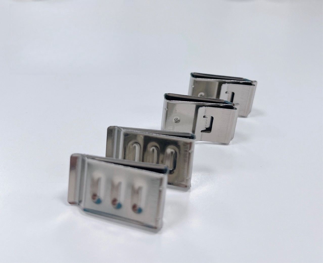 Stainless Steel Optical Cable Clamp 4 Square 4wire Aluminum Frame Securing The Buck