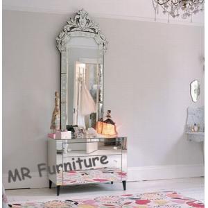 Wholesale Beautiful Venetian Glass Mirrors Antique , Large Venetian Etched Mirror from china suppliers