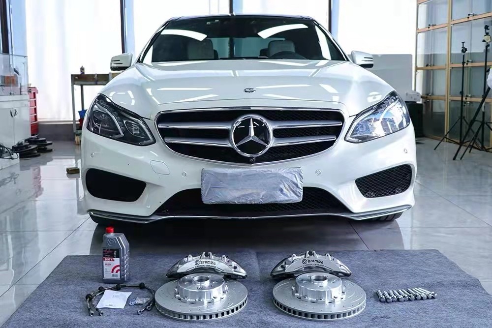 Brembo V6 6 Pot Brake Kit 355*34mm Disc For Mercedes Benz E400l